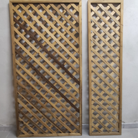 Coppia di grigliati in legno. 90*180 - 45* 180