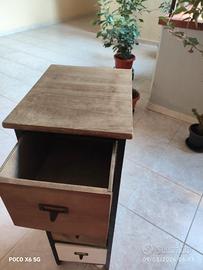 Mobiletto basso 4 cassetti 
