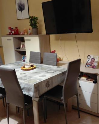 Tavolo e 6 sedie