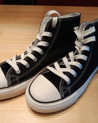 Scarpe alte, tela nere modello "All Star" - Tg. 38