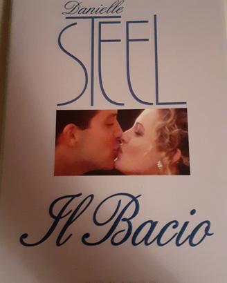 due libri di Danielle Steel più Collen