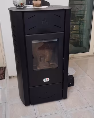 Stufa a Pellet Idro 15 kw