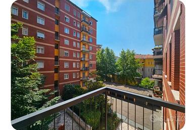 Ampia camera singola - Metro M1 Gambara / De Angel