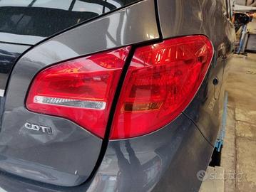 Fanale posteriore destro OPEL MERIVA del 2014