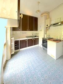 Milano, via Rombon. Cucina