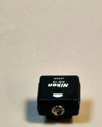 Nikon AS-15 adattatore per slitta