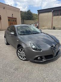 Alfa Romeo Giulietta 1.6 JTDM 105 cv in buono stat