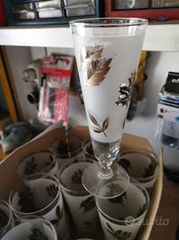 bicchieri con decorazione in oro