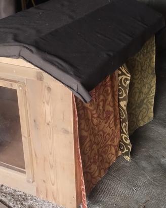 cuccia legno