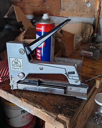 graffett attrice per tappezieri in acciaio