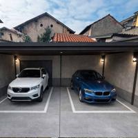 Garage con Deposito e Giardino Privato