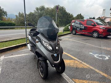 Piaggio MP3 300 i.e. LT – Patente B – 2015