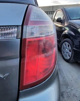 SUBARU LEGACY STATION WAGON 2015 - STOP POSTERIORE