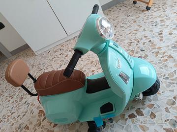 Vespa giocattolo nuova mai usata