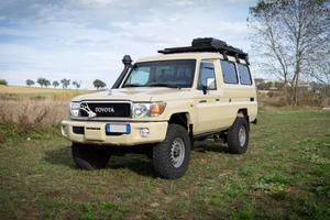 Toyota Land Cruiser GRJ 78