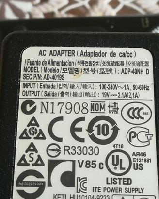 Alimentatore caricabatterie notebook 