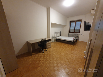 Camera singola con arredo