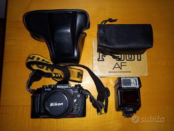 Macchina fotografica Reflex NIKON F501