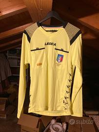 Divisa arbitro legea