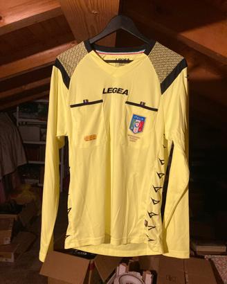 Divisa arbitro legea