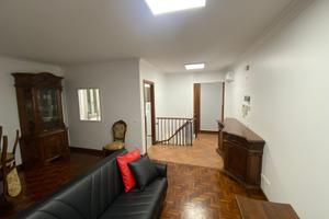 Via Cesare Battisti 9