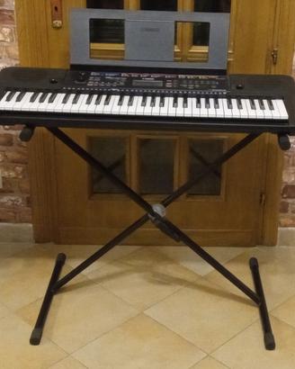 Tastiera Yamaha PSR-E 263