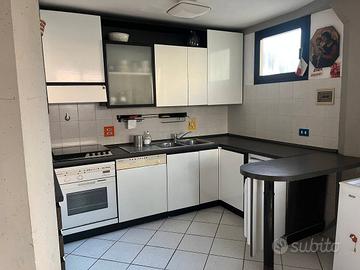 Firenze sud. libero. contratto max 6 mesi