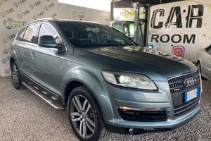 Audi Q7 3.0 V6 TDI 233CV quattro tiptronic