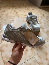 asics gel nyc white/grey