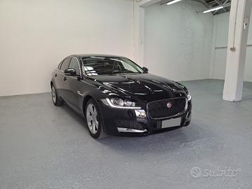 JAGUAR XF 2ª serie (X260) XF 2.0 D 180 CV aut...