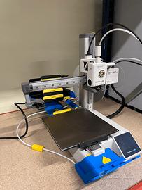 Stampante 3D Bambulab A1 mini con sistema Swapmod