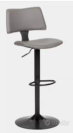 Sgabelli regolabili in altezza