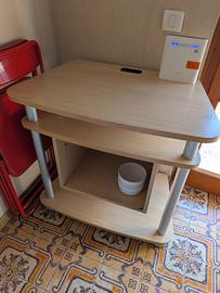 Tavolo porta PC per cameretta