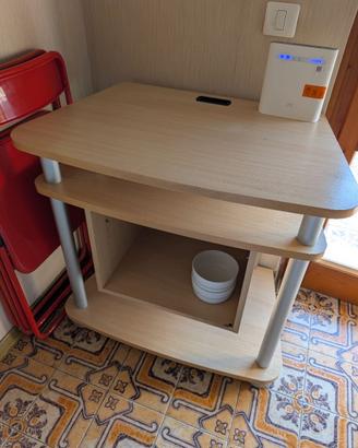 Tavolo porta PC per cameretta