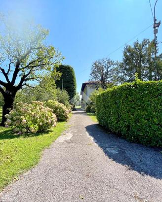 RUSTICO A MERETO DI TOMBA