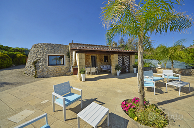 Villa fronte mare nel Salento
