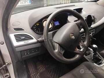 Renault Megane Berlina terza serie 