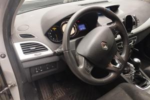 Renault Megane Berlina terza serie 