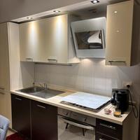 Cucina completa di elettrodomestici