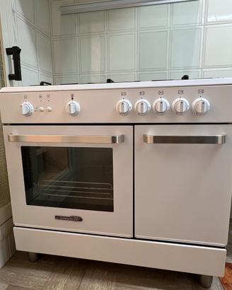 Cucina gas metano 5 fuochi + forno