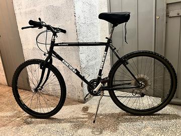 Bicicletta MTB con pneumatici 26 pollici