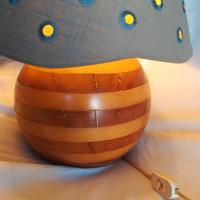 lampada di design anni 60/70 in legno massello