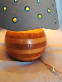 lampada di design anni 60/70 in legno massello