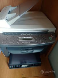 Stampante laser bianco e nero