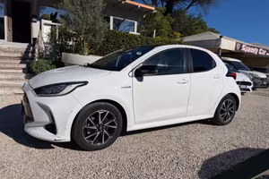 Toyota Yaris 1.5 Hybrid 5 porte Lounge