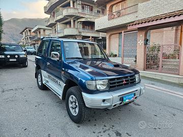 Mitsubishi Pajero 2.5 TDI Metal-top S.S. GLS Targe