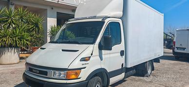 Iveco Daily 35c12 cassone furgonato