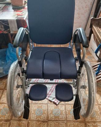 Carrozzina per disabili con Comoda