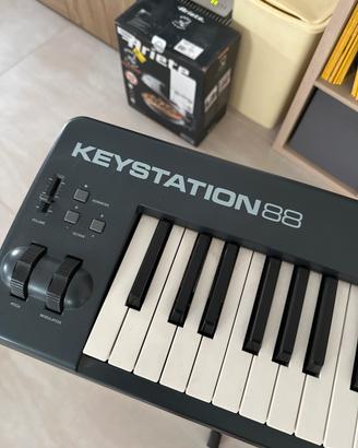 Tastiera controller MIDI M-Audio KEYSTATION88 MK2