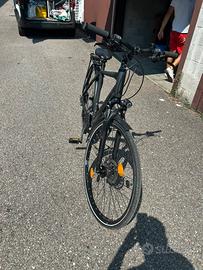 Bicicletta riverside  TR 720